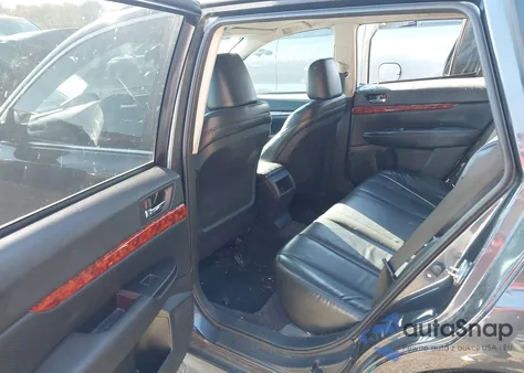 2010 Subaru Outback 2.5I Limited z USA, uszkodzony, nr VIN 4S4BRCLC9A3361728